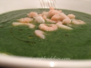 Vellutata verde con bocconcini di mare