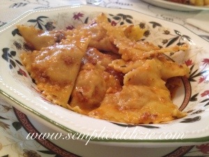 Tortelloni di Zucca con Sugo di Guanciale