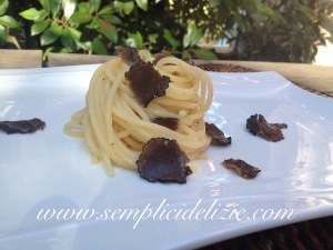 Spaghetti con Tartufo Nero