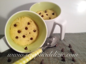 Dolce in Tazza con Gocce di Cioccolato