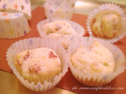 Muffin Salati al Prosciutto Crudo